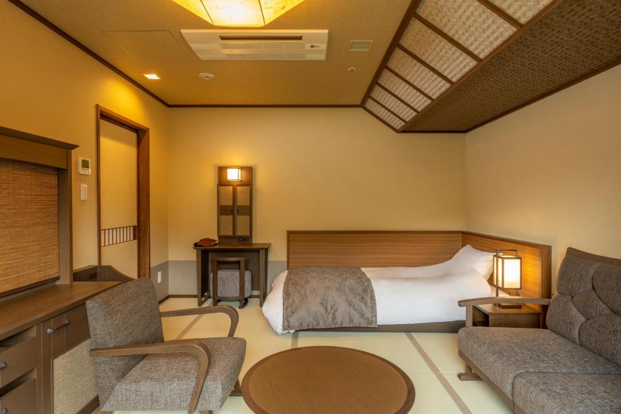 Jozankei Onsen Yurakusoan Sapporo Exterior foto